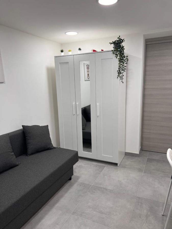 Apartamento Emilyhouse CTA Exterior foto